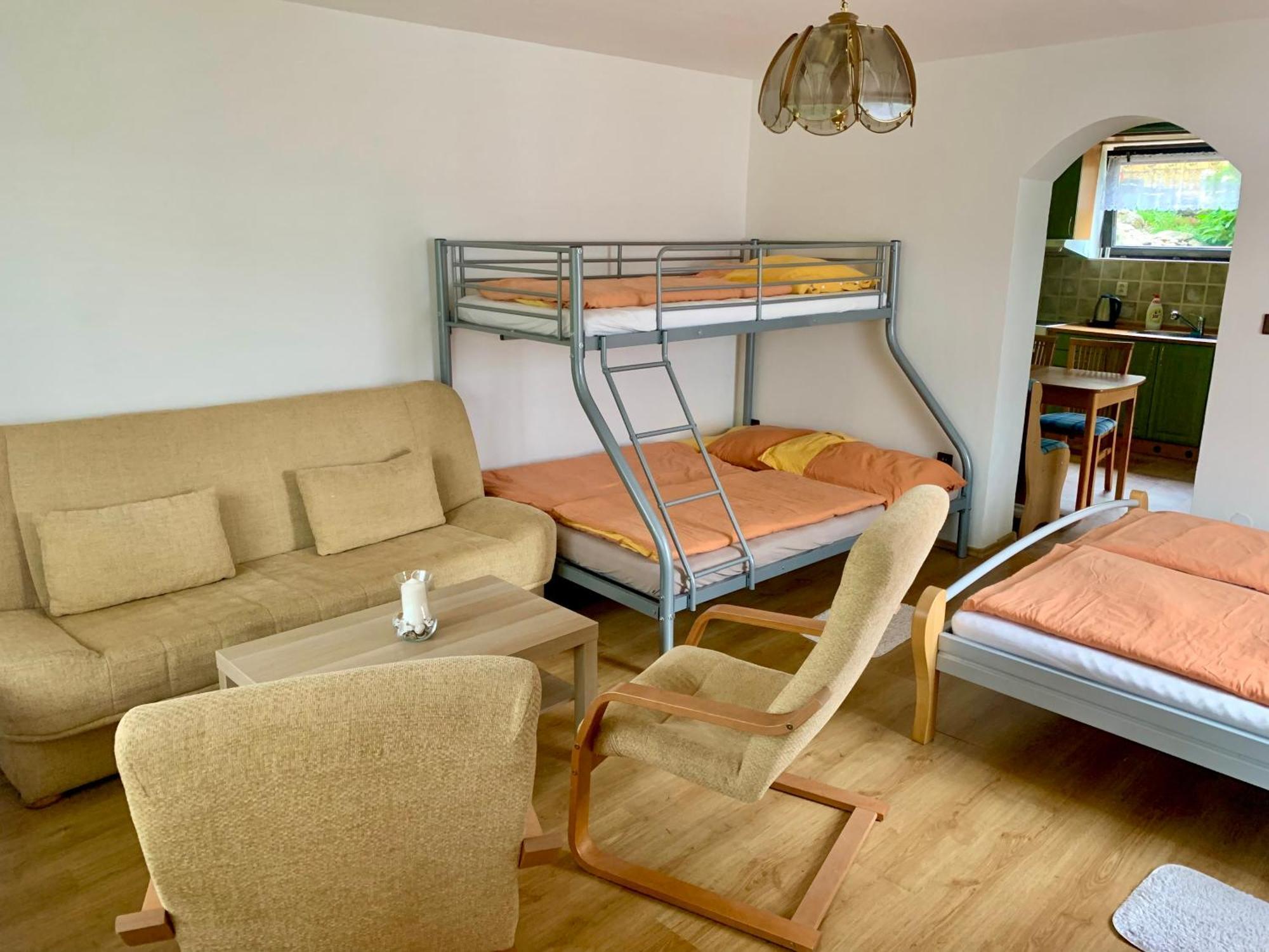 Apartman Daniela Radvanice  Экстерьер фото